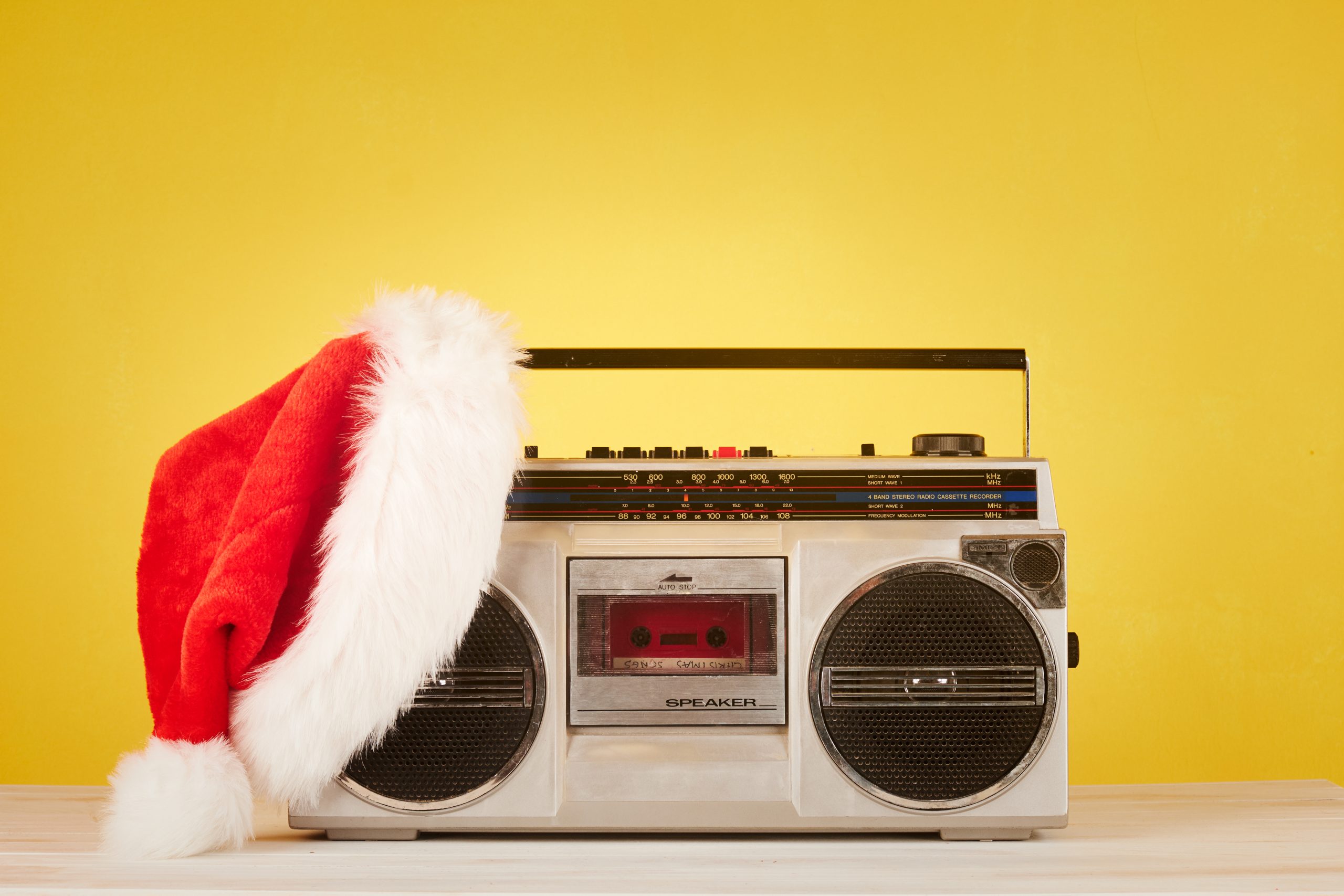 Lire la suite à propos de l’article C’est le moment de réserver votre campagne Radio pour Noël !